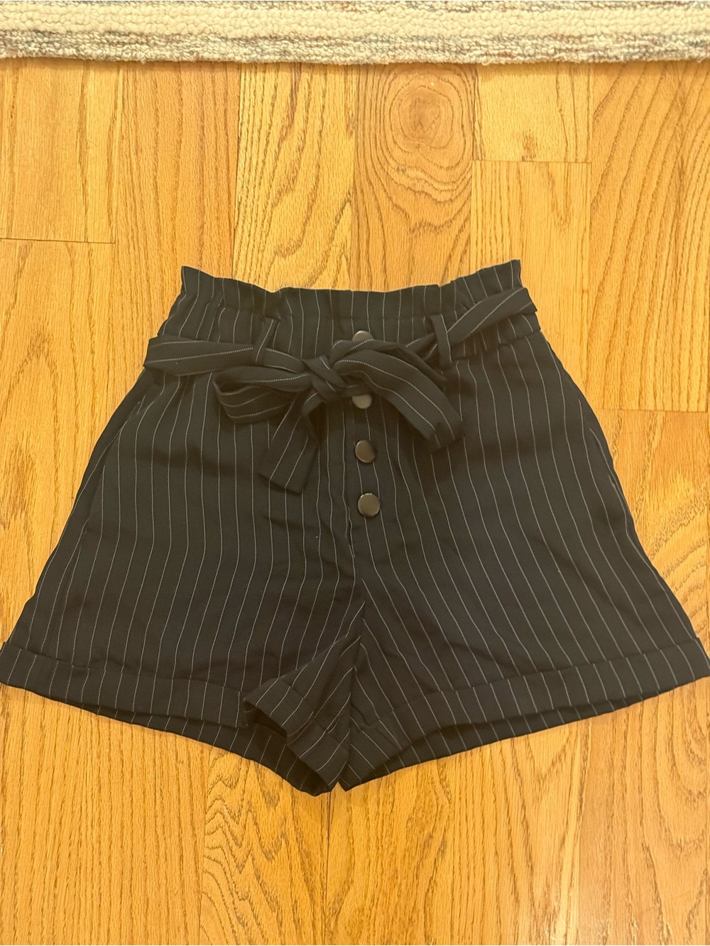 Zara Navy Pinstripe High-Waist Paperbag Shorts with Tie - Picture 2 of 4